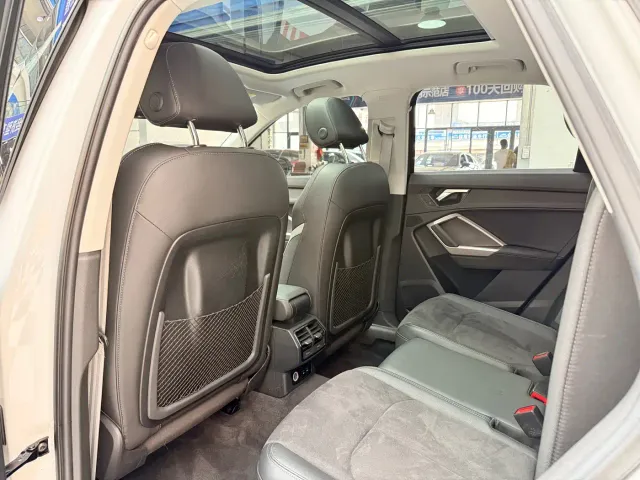 Audi Q3 — Фото автомобиля 11