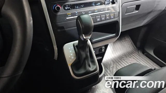 Hyundai Staria Staria (New) — Фото автомобиля 8