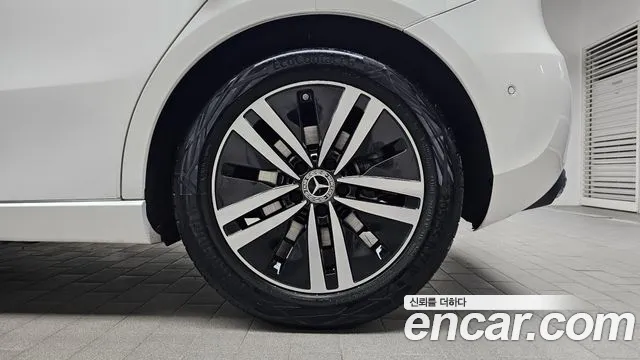 Mercedes-Benz A-Class — Фото автомобиля 21