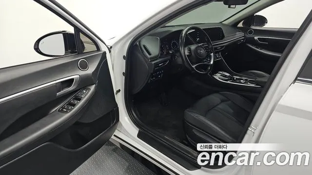 Hyundai Sonata — Фото автомобиля 17