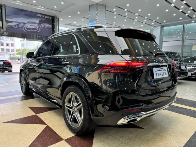 Mercedes-Benz GLE-Class — Фото автомобиля 30