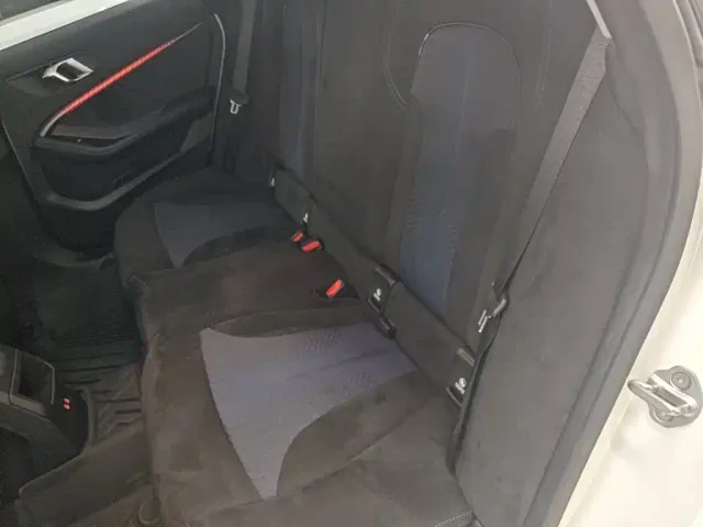 BMW 2 Series — Фото автомобиля 16
