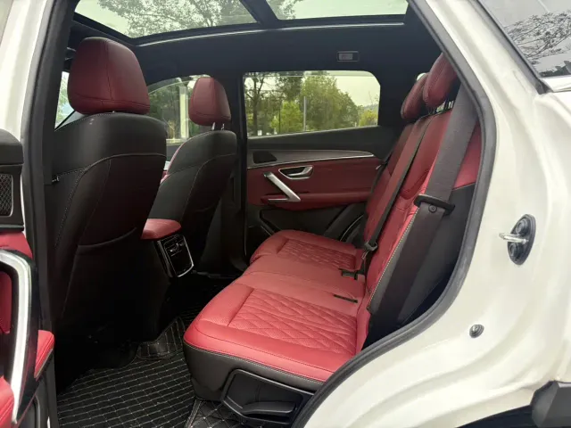 Jetour X70 Plus — Фото автомобиля 12