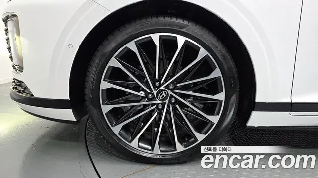 Hyundai Grandeur GN7 — Фото автомобиля 5