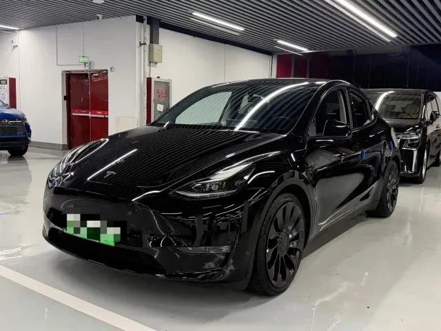 Фотография автомобиля — Tesla Model Y