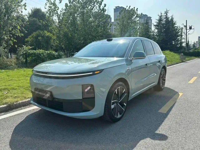 Фотография автомобиля — Li Auto L6