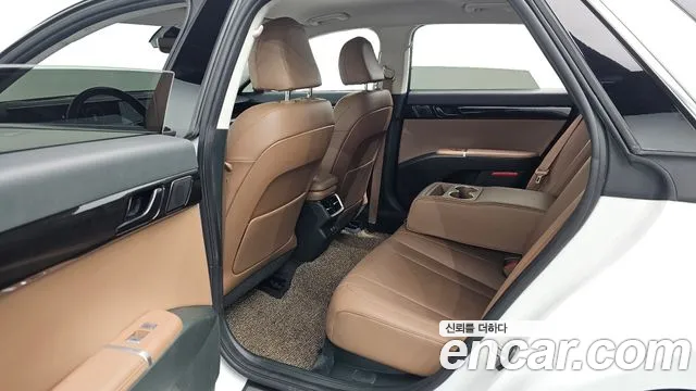 Hyundai Grandeur Grandeur (GN7) — Фото автомобиля 10