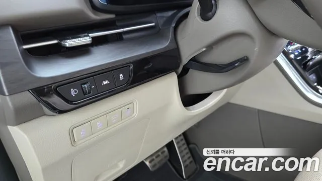 Kia Carnival Generation 4 — Фото автомобиля 24