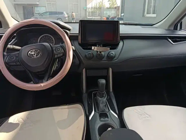 Toyota Corolla Cross — Фото автомобиля 12