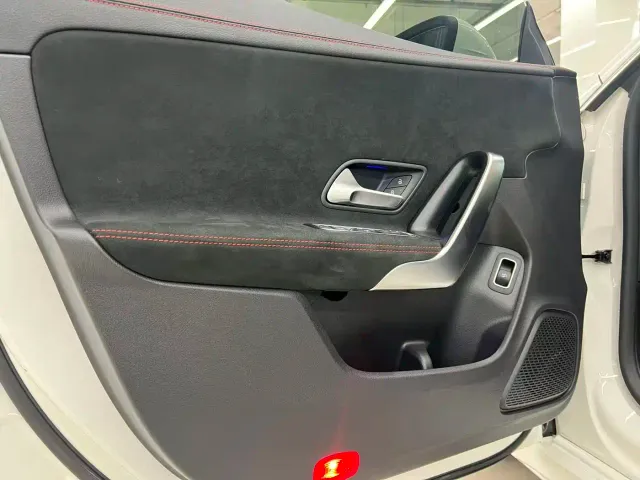 Mercedes-Benz CLA-Class — Фото автомобиля 12