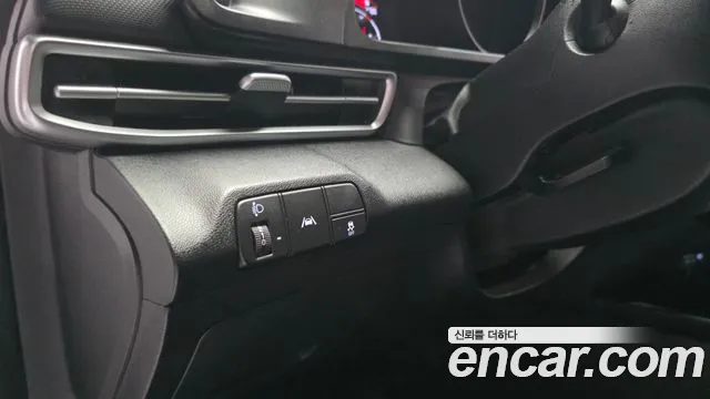 Hyundai AVANTE Avante (CN7) — Фото автомобиля 15