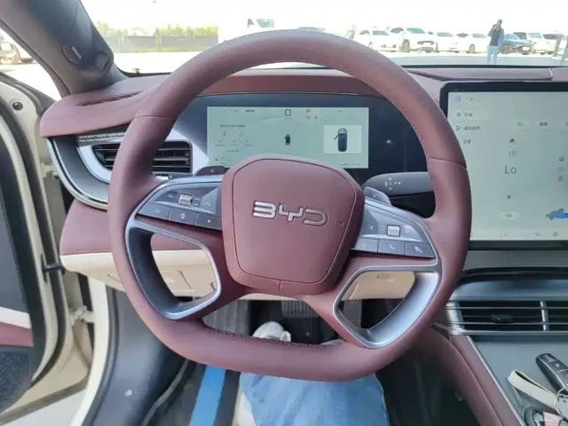 BYD Seal 07 DM-i — Фото автомобиля 10