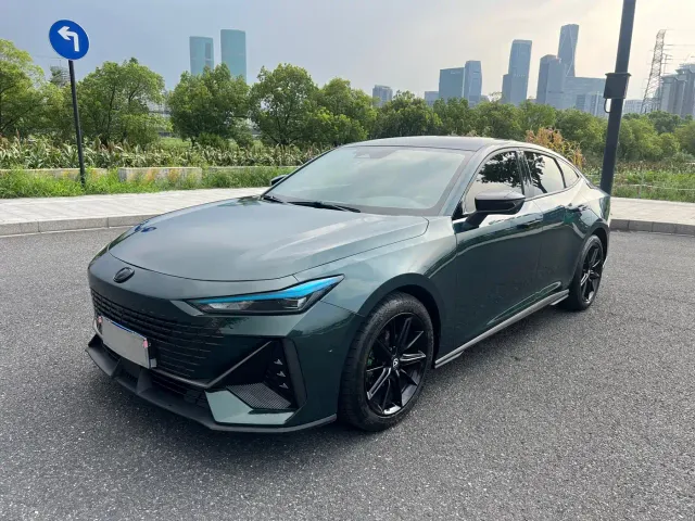 Фотография автомобиля — Changan UNI-V