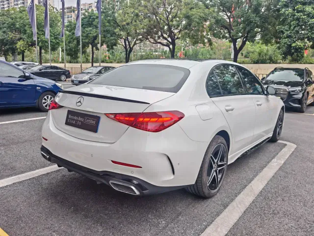 Mercedes-Benz C-Class — Фото автомобиля 15