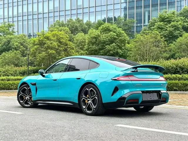 Xiaomi SU7 — Фото автомобиля 6