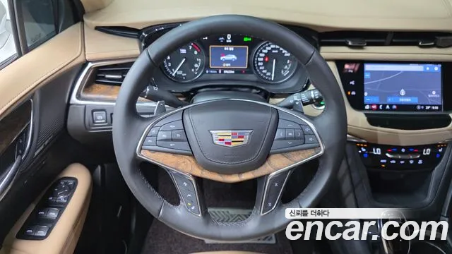 Cadillac XT5 — Фото автомобиля 10