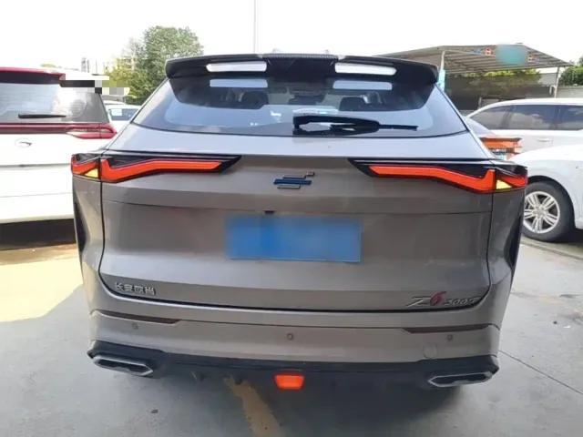 Changan Z6 — Фото автомобиля 5