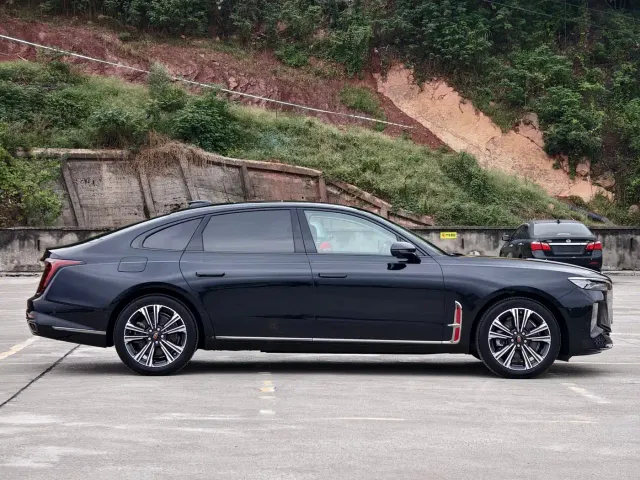 Hongqi Hongqi H9 2024 2.0T Qi Chang Private Fashion Edition — Фото автомобиля 8