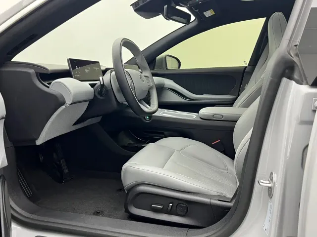 Nio ET5 Touring — Фото автомобиля 8