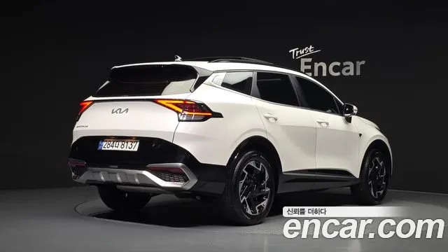 Kia Sportage Sportage 5-е поколение Бензин 1.6 турбо 2WD — Фото автомобиля 2