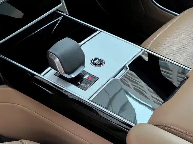 Land Rover Range Rover — Фото автомобиля 14