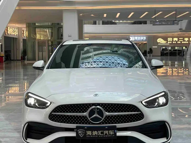 Mercedes-Benz C-Class — Фото автомобиля 4