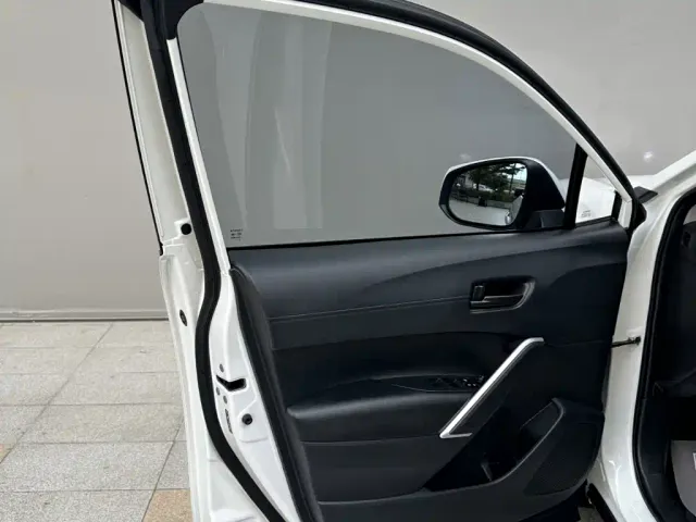 Toyota Corolla Cross — Фото автомобиля 12
