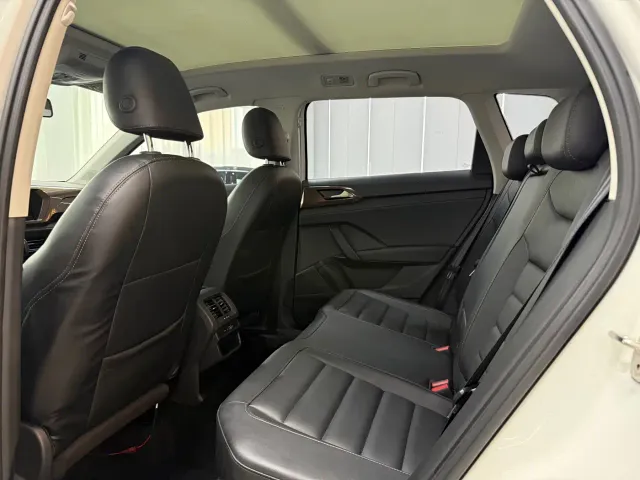 Volkswagen Tharu — Фото автомобиля 11