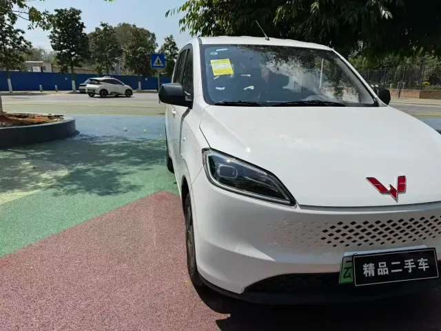 Wuling Hongguang — Фото автомобиля 4