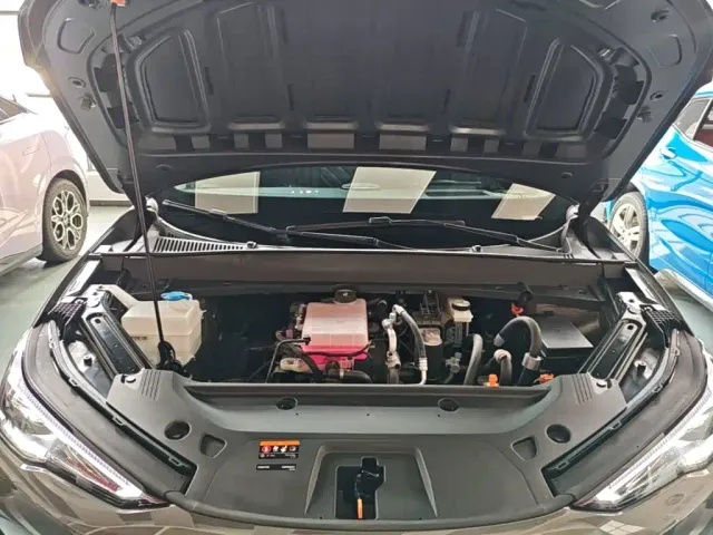 Geely Galaxy E5 — Фото автомобиля 19