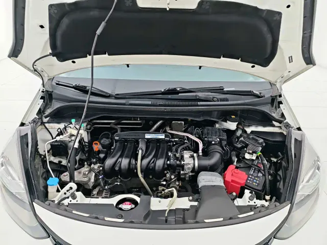 Honda Fit — Фото автомобиля 18