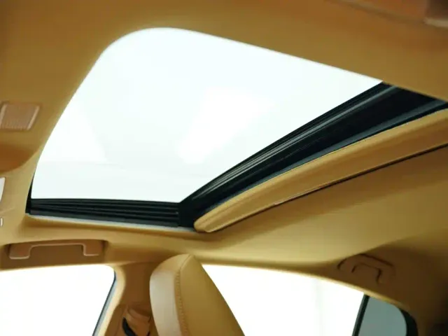 Lexus ES — Фото автомобиля 11