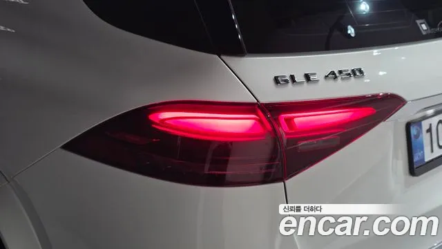 Mercedes-Benz GLE-Class — Фото автомобиля 19