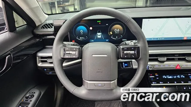 Hyundai Grandeur Grandeur (GN7) 2.5 Бензин 2WD — Фото автомобиля 13