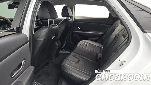 Hyundai AVANTE Avante (CN7) — Фото автомобиля 26