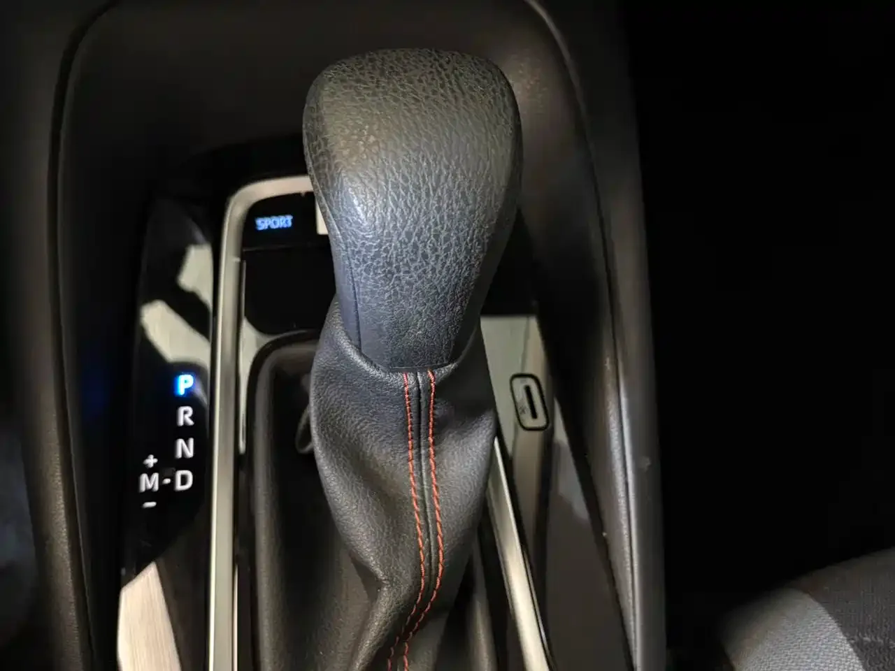 Toyota Corolla 2021 1.2T S-CVT Elite PLUS Edition — Фото автомобиля 16