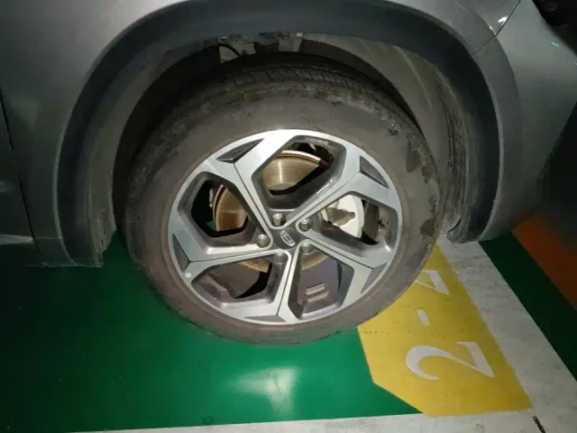 Geely Xingyue L — Фото автомобиля 8