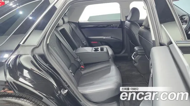 Hyundai Grandeur GN7 — Фото автомобиля 17