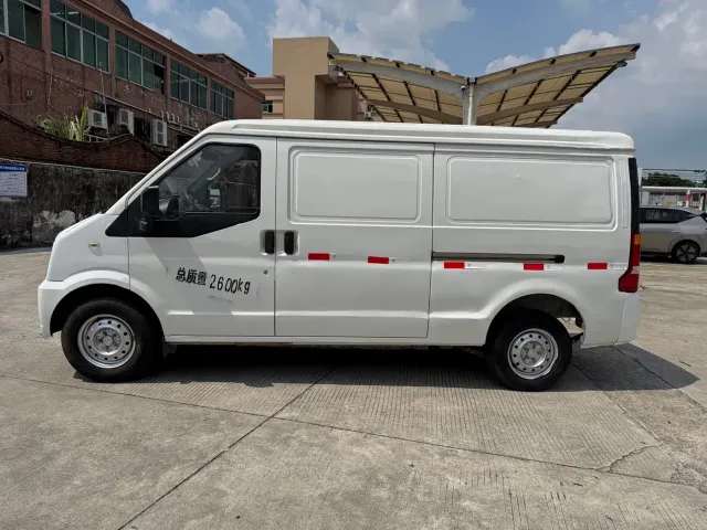 Ruichi New Energy EC35 — Фото автомобиля 16