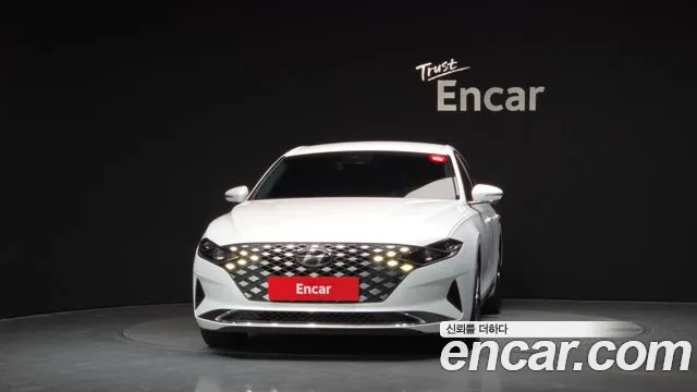 Hyundai Grandeur Grandeur (New) — Фото автомобиля 3