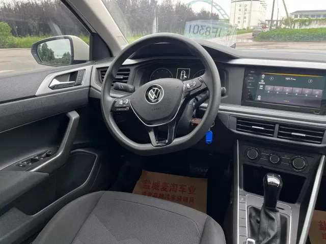 Volkswagen Polo — Фото автомобиля 15