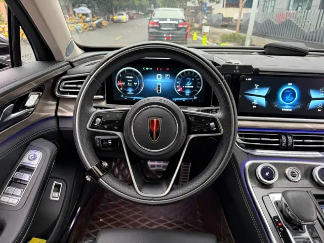 Hongqi H9 — Фото автомобиля 14