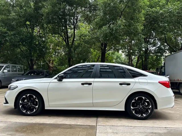Honda Civic — Фото автомобиля 12