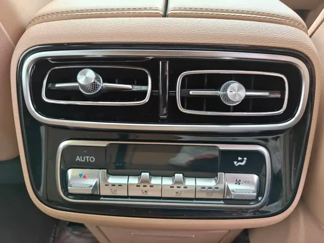 BAIC BJ60 Thunder — Фото автомобиля 9