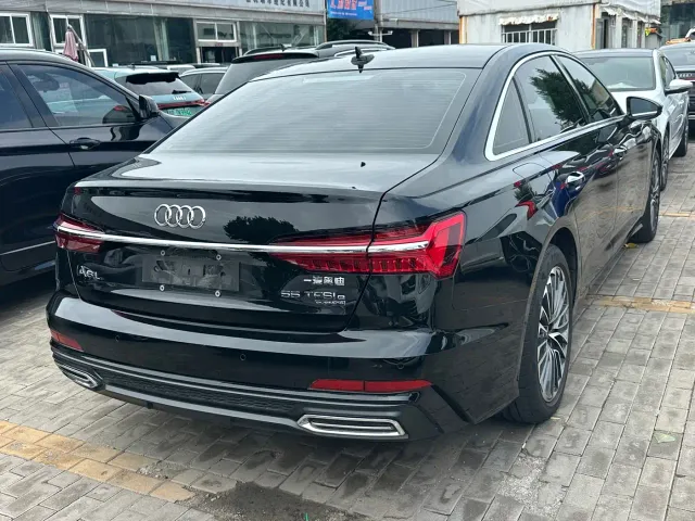 Audi A6L — Фото автомобиля 10