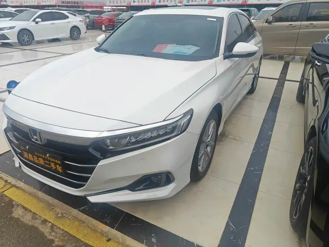 Фотография автомобиля — Honda Accord