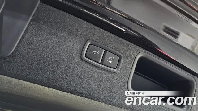Porsche Macan — Фото автомобиля 19