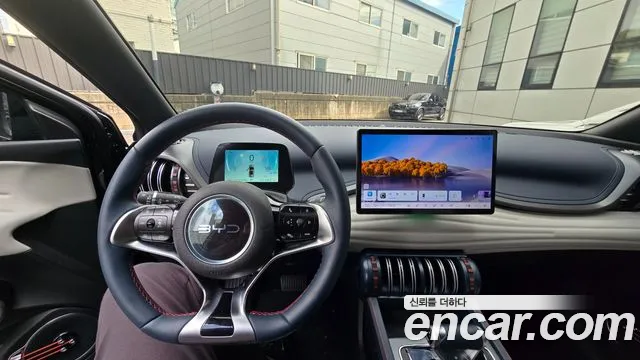 BYD Atto 3 — Фото автомобиля 10