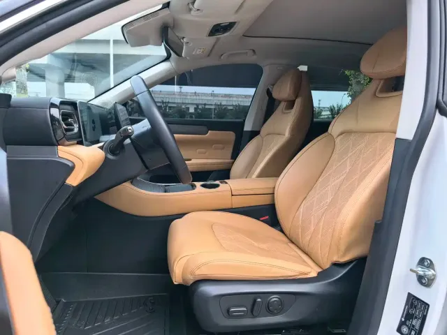 Leapmotor Leapmotor C11 2024 Pure Electric 580 Premium Edition — Фото автомобиля 18