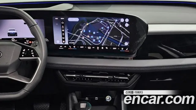 Audi Q6 e-tron — Фото автомобиля 15